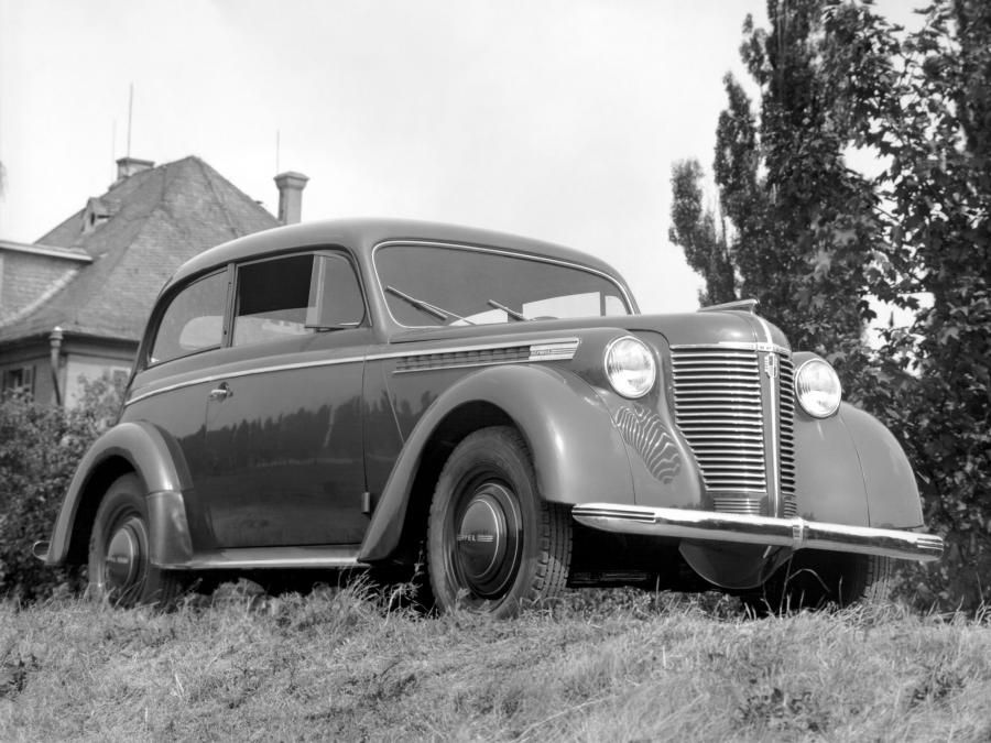  Opel Olympia Limousine 2-Door 1947 года  (фото 2 из 6)